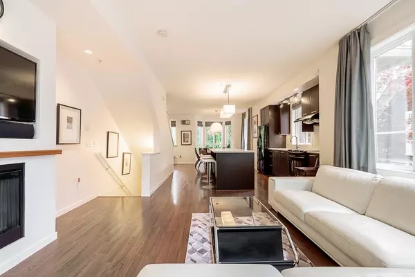 Port Coquitlam, BC V3B 0C7,2418 Avon PL #8