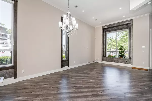 Surrey, BC V3S 7B5,14500 59a AVE