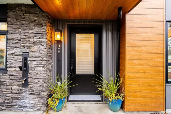 Surrey, BC V3S 0B2,15151 Edmund DR #28