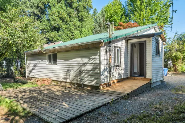 46054 Robertson AVE Chilliwack, BC V2P 1K6