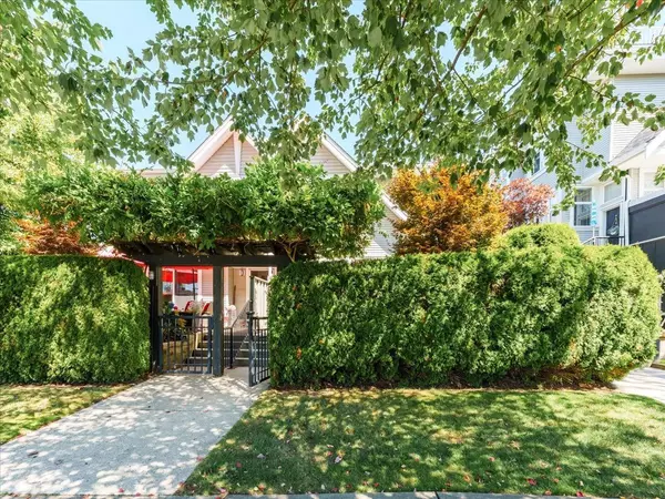 1203 Madison AVE #7, Burnaby, BC V5C 6R9