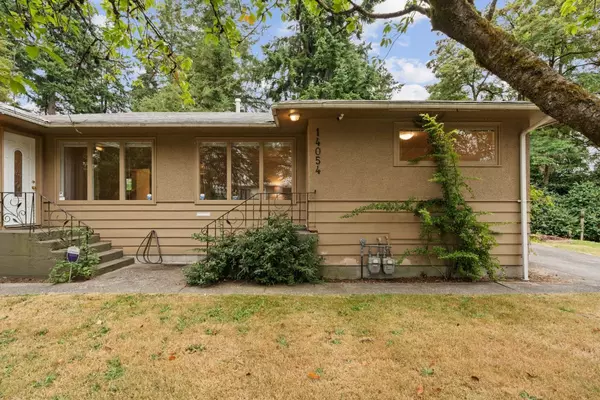 Surrey, BC V3R 5H7,14054 Antrim RD