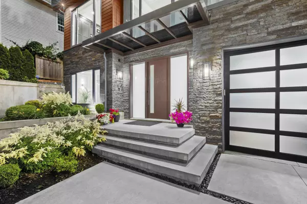Surrey, BC V4A 1E6,13141 Marine DR
