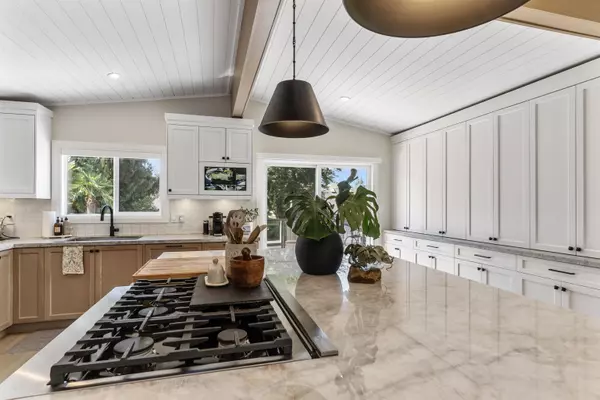 Delta, BC V4M 1G4,4876 4th AVE