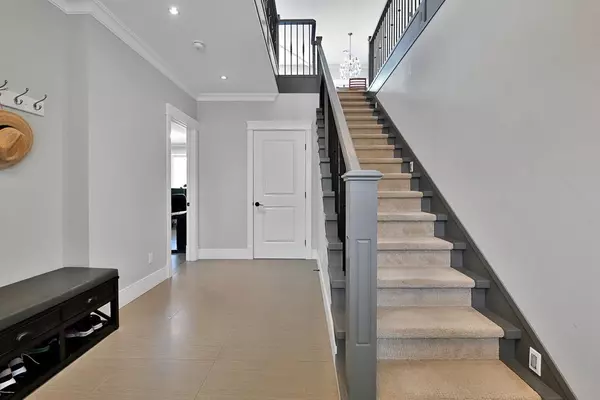 Burnaby, BC V3N 2A9,7776 14th AVE