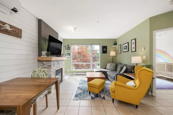 North Vancouver, BC V7G 2S9,3629 Deercrest DR #219