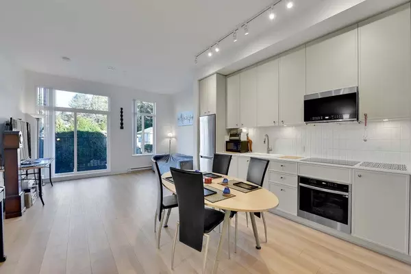 Coquitlam, BC V3K 0H3,708 Edgar AVE #211