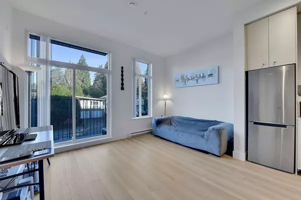 Coquitlam, BC V3K 0H3,708 Edgar AVE #211