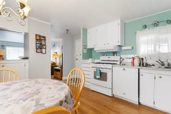 62780 Flood Hope RD #17 Hope, BC V0X 1L2