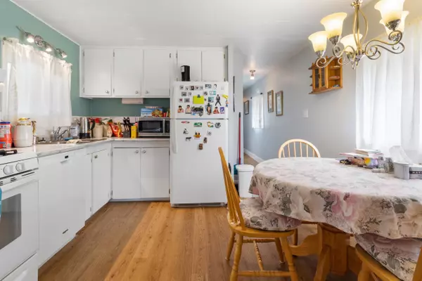 62780 Flood Hope RD #17 Hope, BC V0X 1L2