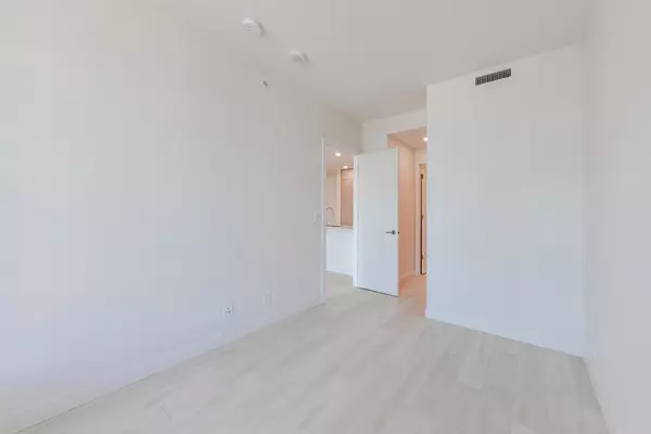 Coquitlam, BC V3J 0S4,537 Cottonwood AVE #2407