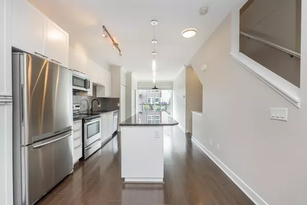 Surrey, BC V3Z 6P4,16223 23a AVE #46