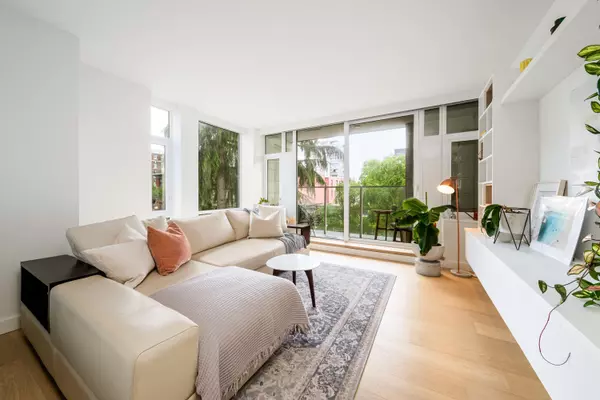 Vancouver, BC V6E 1N5,1365 Davie ST #405