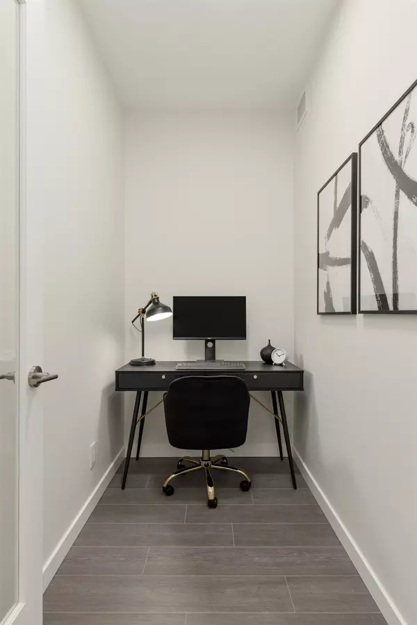 Burnaby, BC V0V 0V0,4168 Lougheed HWY #807