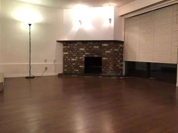 Burnaby, BC V5J 1E3,5155 Imperial ST #102