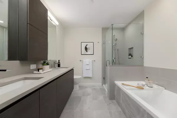 4168 Lougheed HWY #2907 Burnaby, BC V5C 0N9