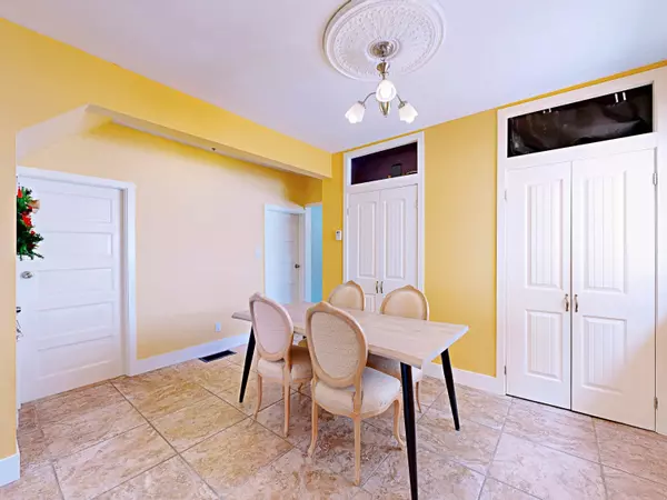 Vancouver, BC V5R 2Z9,3232 E 43rd AVE