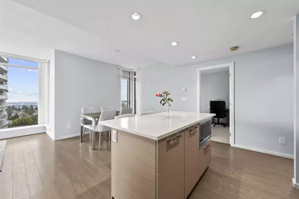 Burnaby, BC V5H 0J3,6700 Dunblane AVE #1408