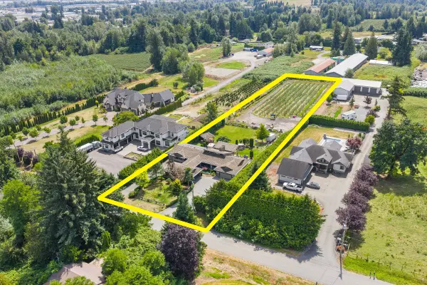 Abbotsford, BC V4X 1G5,29852 Maclure RD