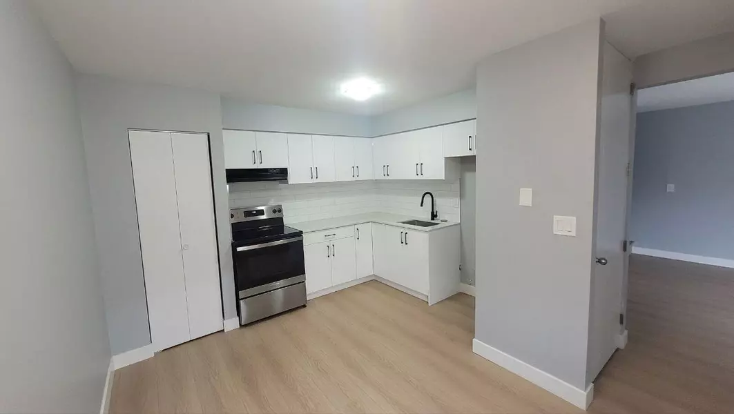 310 Highland WAY #4, Port Moody, BC V3H 3V7