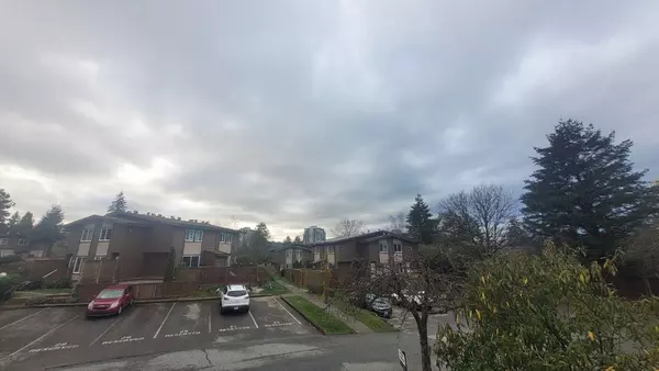 Port Moody, BC V3H 3V7,310 Highland WAY #4