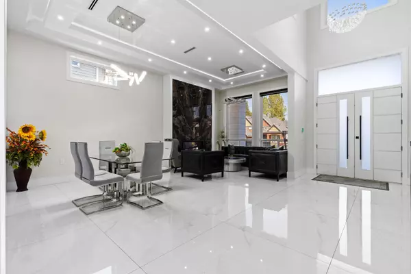 Surrey, BC V3T 3L9,10851 130 ST