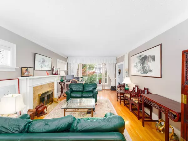 Vancouver, BC V6M 1V6,1450 W 40th AVE