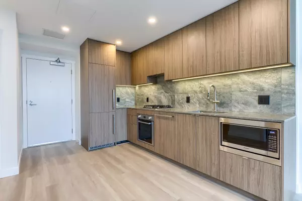 Coquitlam, BC V3J 0T1,626 Claremont ST #2004