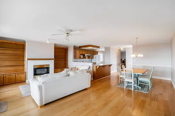 White Rock, BC V4B 1P6,15154 Beachview AVE