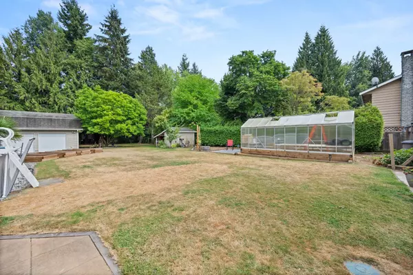 Langley, BC V2Z 1G6,5796 244 ST