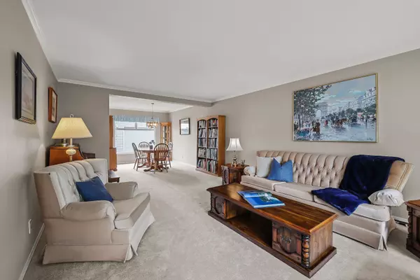 Surrey, BC V3S 7M5,5668 E Sunrise CRES