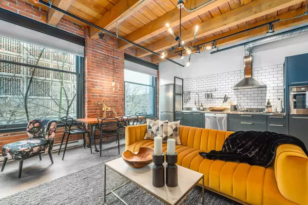 55 E Cordova ST #209, Vancouver, BC V6A 0A5
