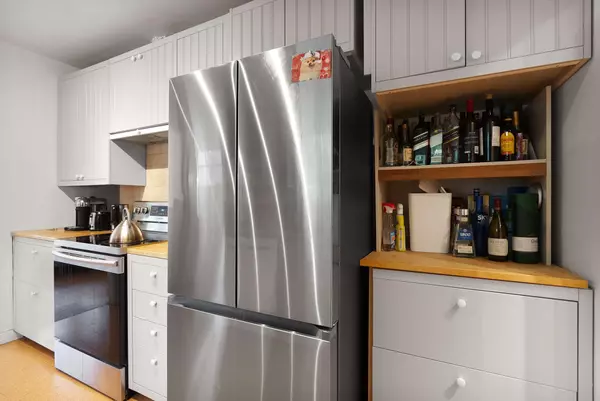 West Vancouver, BC V7V 2M1,3548 Creery AVE