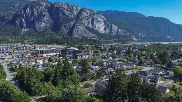 38069 Fifth AVE Squamish, BC V0N 1T0