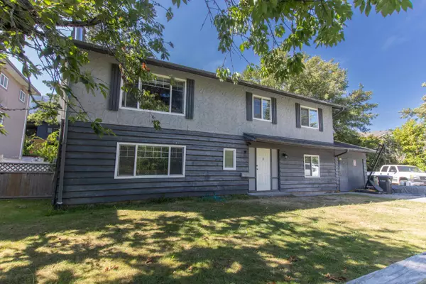 38069 Fifth AVE, Squamish, BC V0N 1T0