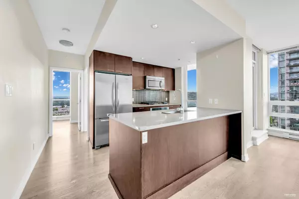 2975 Atlantic AVE #2307, Coquitlam, BC V3B 0C5