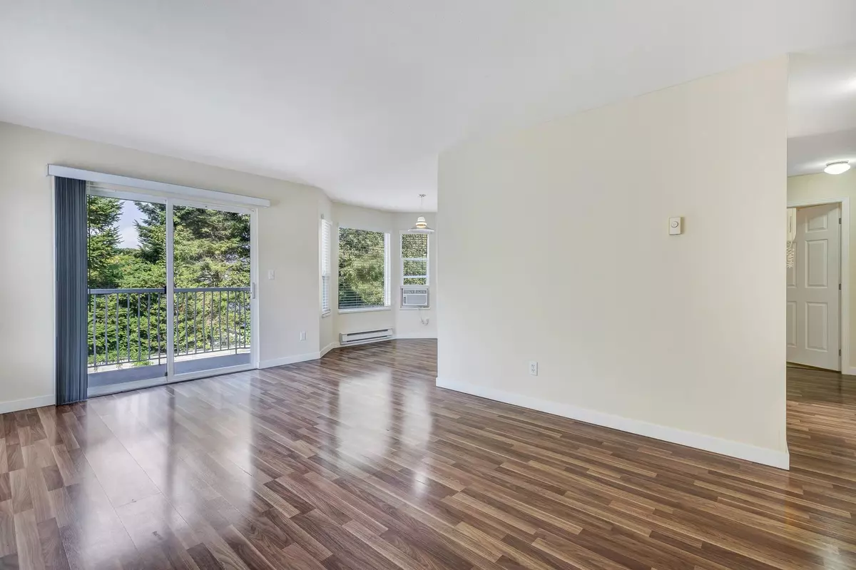 Chilliwack, BC V2R 3J4,45222 Watson RD #209