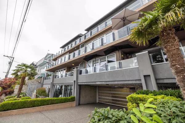 White Rock, BC V4B 1C5,15097 Marine DR #101