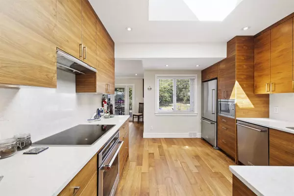 West Vancouver, BC V7T 1P8,1175 Gordon AVE