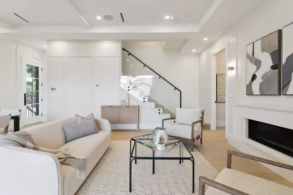 Vancouver, BC V6P 3P3,6649 Heather ST #3