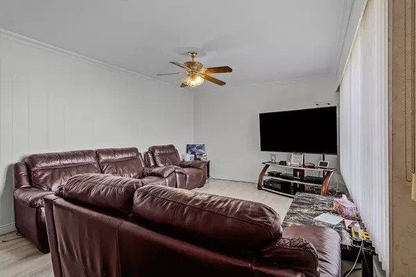 Abbotsford, BC V2T 3K8,2489 Parkview ST