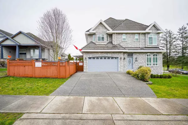7811 148 ST, Surrey, BC V3S 3G1