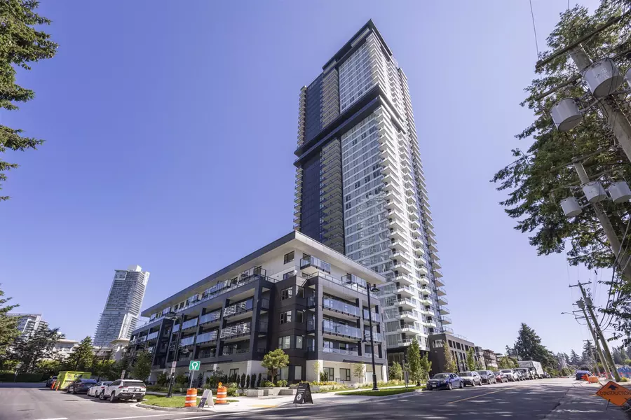 537 Cottonwood AVE #3705, Coquitlam, BC V3J 0S4