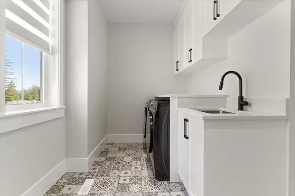 43368 Blue Grouse LN Lindell Beach, BC V2R 0X8