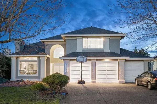 9060 162 ST, Surrey, BC V4N 3L5