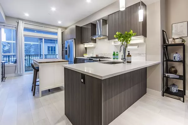 Tsawwassen, BC V4M 0C3,1894 Osprey DR #151