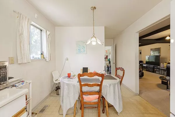 Richmond, BC V7C 2M5,6451 Camsell CRES
