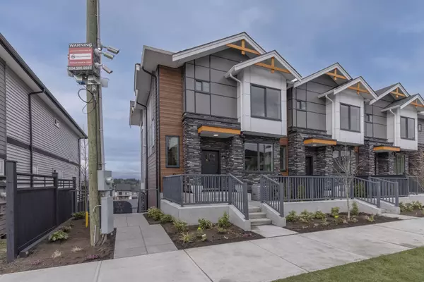 Surrey, BC V3X 0L6,6035 141 ST #23