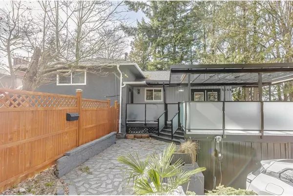 9660 Regent PL, Surrey, BC V3V 2S3