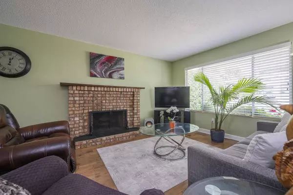 Langley, BC V2Y 2W3,6743 196b PL